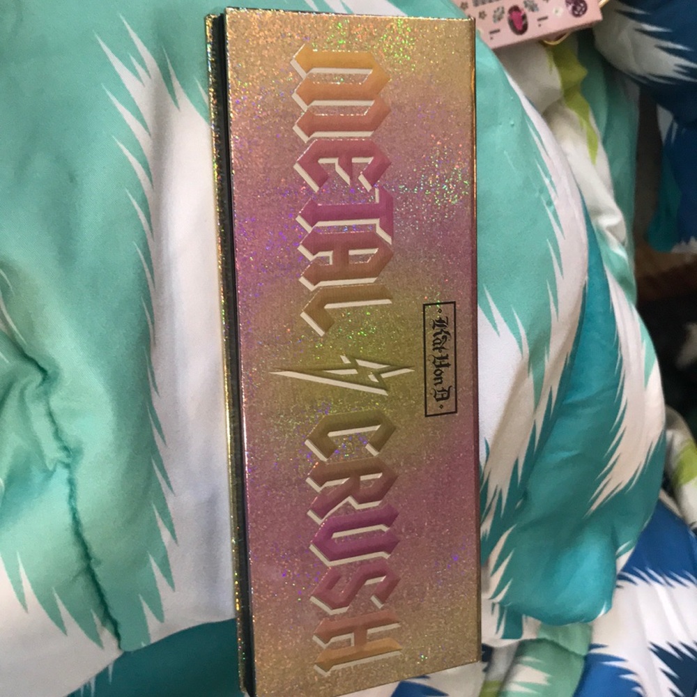 KVD Metal Crush Highlighter Palette
